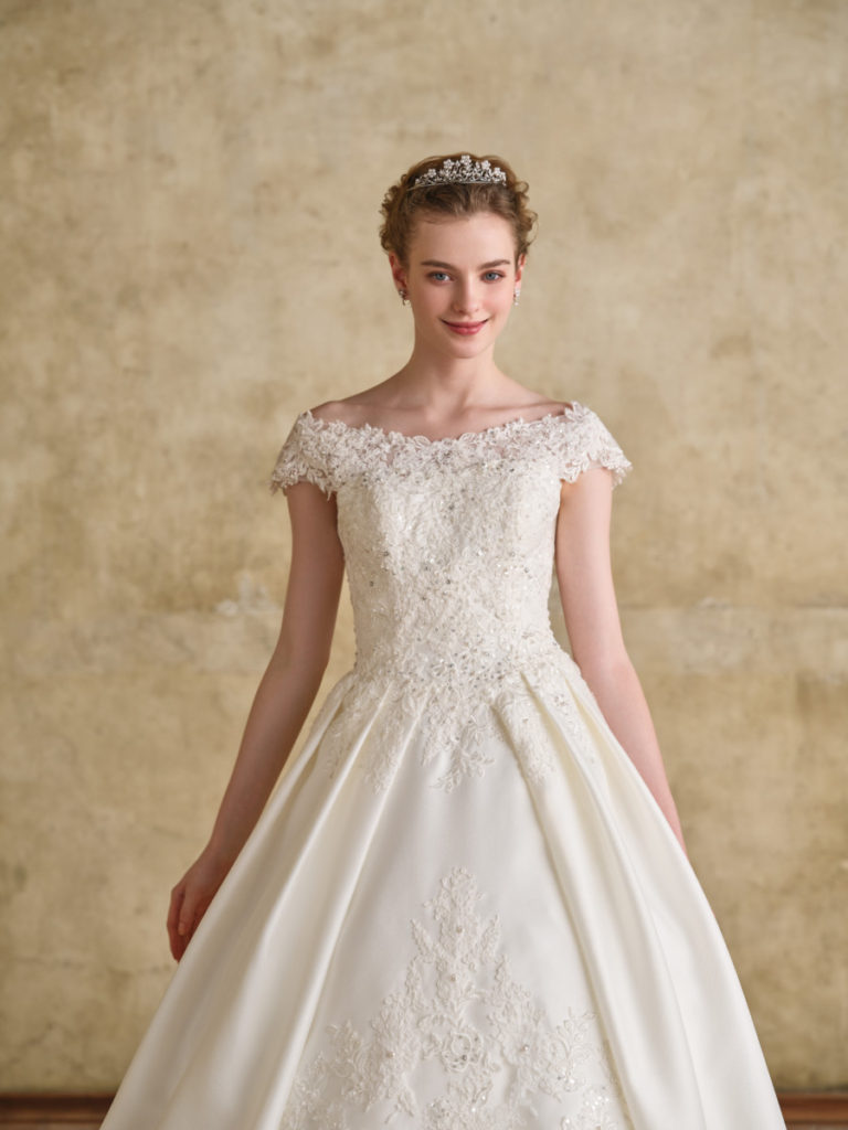 ウエディングドレス | ANAクラウンプラザホテル岡山 ウェディング